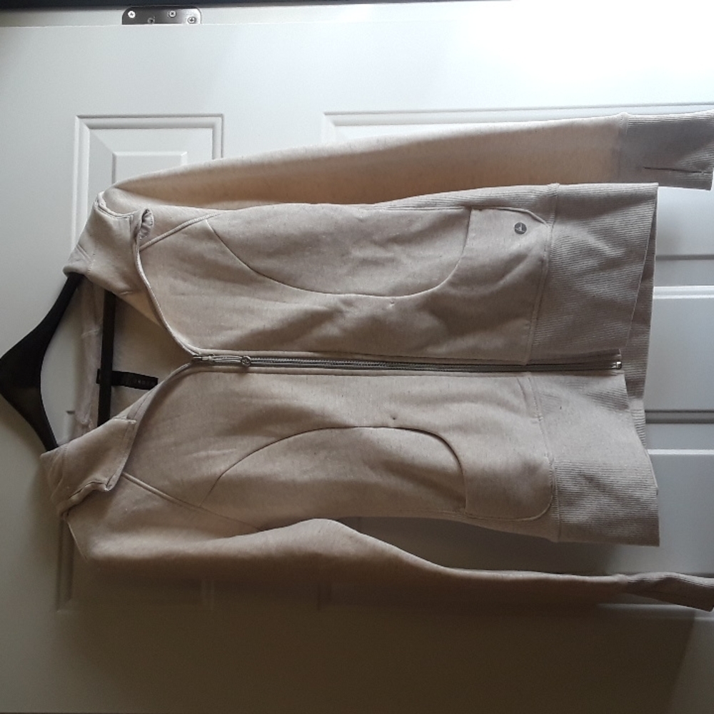 Women's PacSun Cream Hoodie Size Small Bust 34"